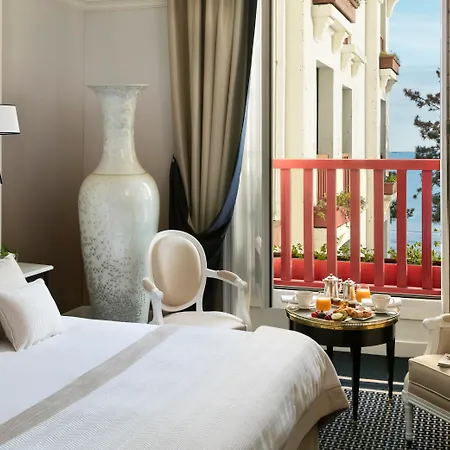 Hotel Barriere L'Hermitage La Baule-Escoublac Exterior photo